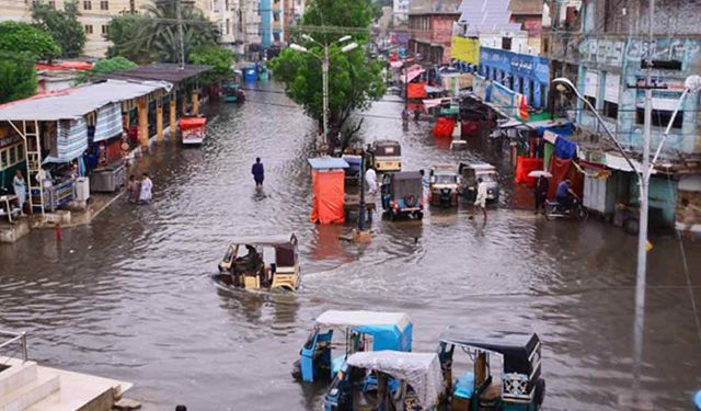 Pakistan'daki sel felaketinde en az 14 kişi öldü, 14 kişi yaralandı