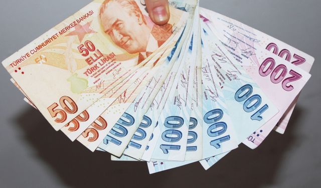 Merkezi Yönetim Bütçesi 64 milyar lira açık verdi