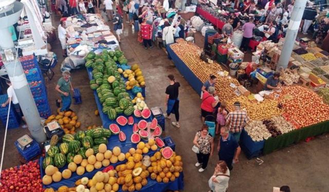 Vatandaşlar alışverişte zorlanıyor: Meyveler taneyle alınıyor