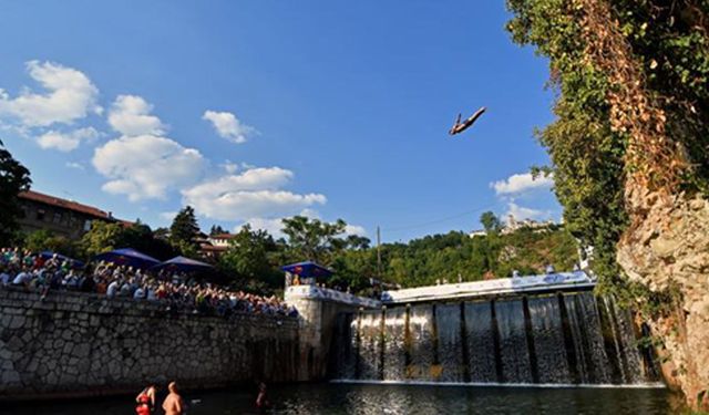 Saraybosna'da Bentbasa Uçurum Dalışları Yarışması düzenlendi