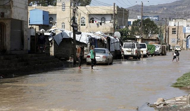 Yemen'de sel felaketi: 25 ölü