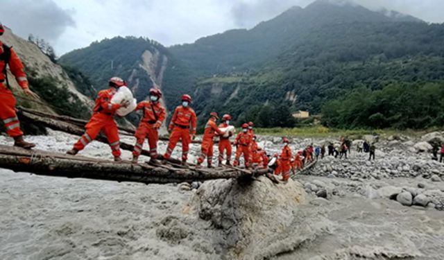 Çin'in Sichuan eyaletinde afet yardım çalışmaları sürüyor