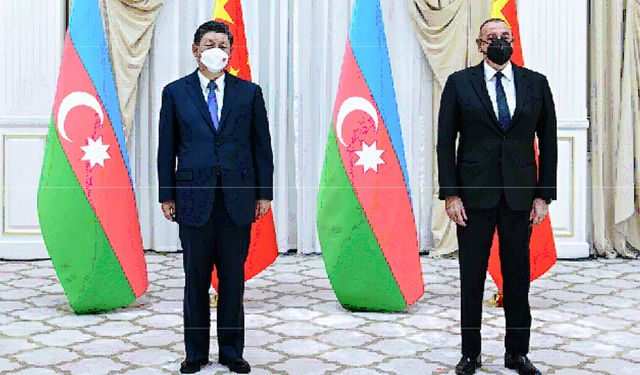 Xi, Azerbaycan Cumhurbaşkanı Aliyev'le görüştü