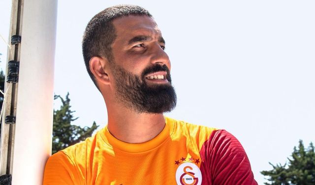 Arda Turan futbolu bıraktı