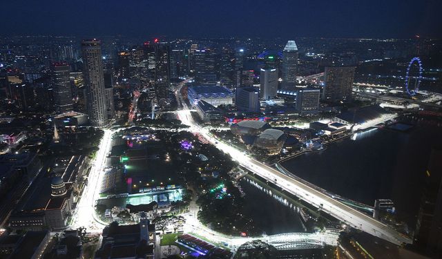 F1 Singapur Grand Prix'te gece yarışı yapılacak