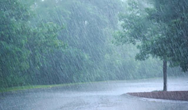 Meteoroloji’den uyarı: Marmara, Ege ve Akdeniz bölgeleri için sel ve su baskını bekleniyor