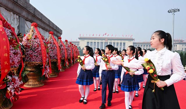 Çin'in başkenti Beijing'de Şehitler Günü töreni