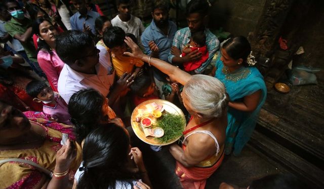 Sri Lankalı Hindular Diwali Festivali'ni kutladı