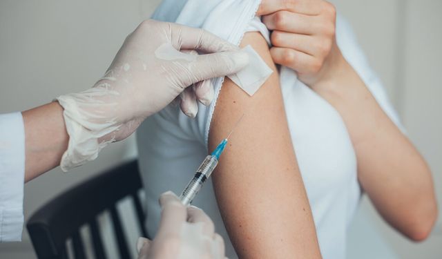 Mahkeme, HPV aşısı olan kadına aşı ücretinin SGK tarafından iade edilmesine karar verdi