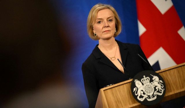 İngiltere Başbakanı Liz Truss istifa etti