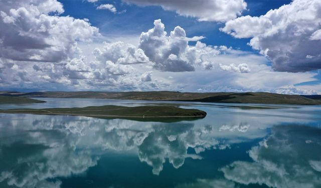 Çin, Qinghai-Tibet Platosu üzerinde bulut tohumlama için büyük İHA kullandı