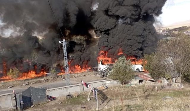 Yolcu otobüsü ile tanker çarpıştı: Ölü ve yaralılar var