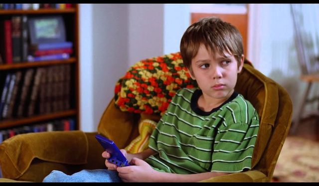 Araştırma: Küçük yaşta akıllı telefon sahibi olmak sağlık sorunlarına yol açıyor