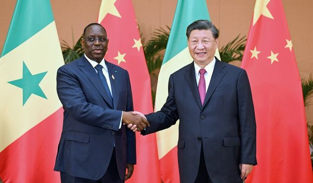 Xi, Senegal Cumhurbaşkanı Sall ile biraraya geldi