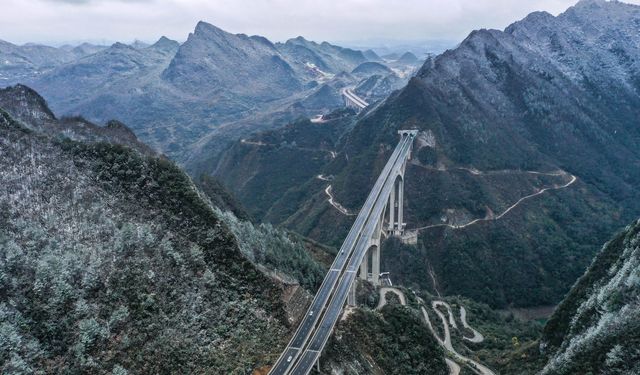 Ganxi büyük köprüsü trafiğe açıldı