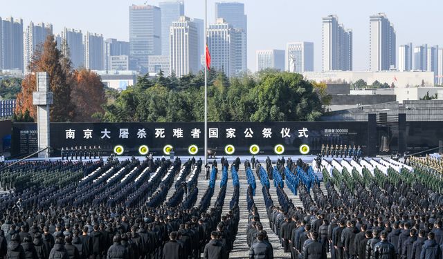 Nanjing Katliamı kurbanları için anma töreni düzenlendi