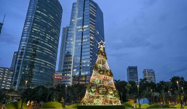 Endonezya'nın başkenti Cakarta'da Noel hazırlığı