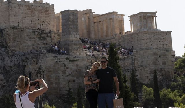 Yunanistan turizm bakanı: Yunanistan Çinli turistleri yeniden ağırlamaya çok istekli