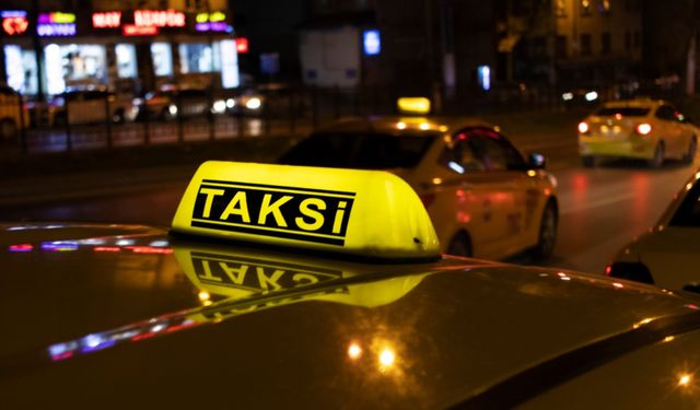 İstanbul'da taksilerde 'rezerve' dönemi: Akıllı tepe lambaları geliyor