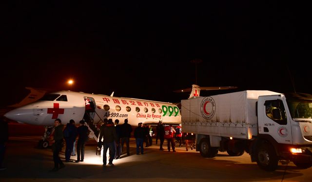 Çin Kızılhaç Derneği, Suriye'ye yardım malzemesi ve kurtarma ekibi gönderdi