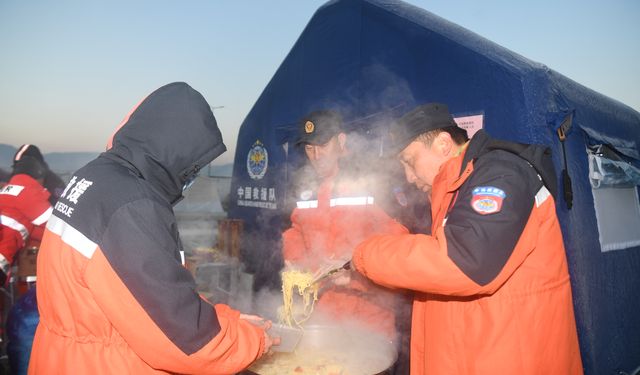 Çin kurtarma ekibinin Antakya'daki geçici kampından kareler