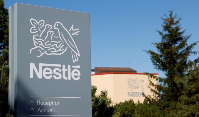 Nestle, deprem bölgesine 25 tır su, 70 ton gıda gönderdi