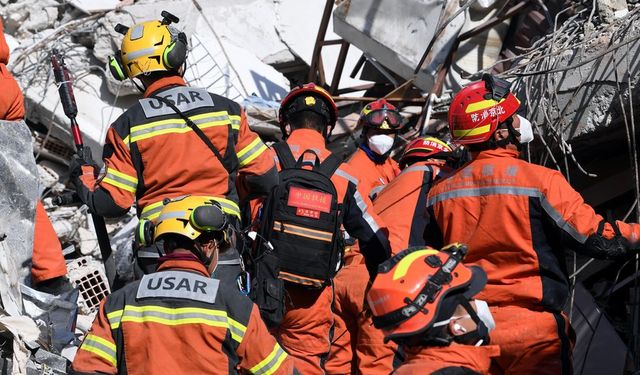 Çinli arama kurtarma ekipleri Türkiye'den alkışlarla ayrıldı