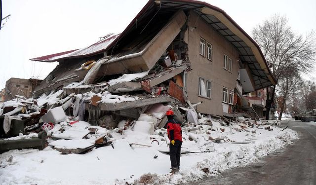 Rusya, Türkiye'ye ikinci kurtarma ekibini gönderdi