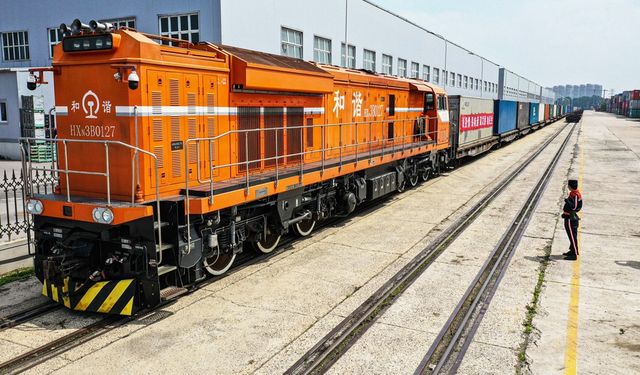 Çin'in Liaoning eyaletindeki Çin-Avrupa yük treni hizmetinde yoğunluk yaşanıyor