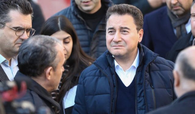 Ali Babacan deprem bölgesinde: Karşılaştığımız kurtarma ekiplerinin yüzde 80’i gönüllü