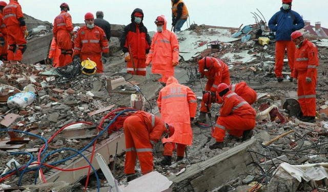 Çin: Türkiye ve Suriye'ye acil insani yardım göndermeye hazırız