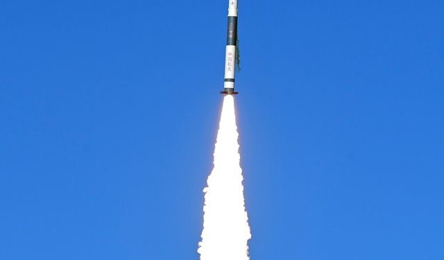 Çin uzaya dört meteoroloji uydusu fırlattı