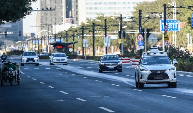 Shanghai kentinde otonom sürüş testlerine izin verilen yollar 2.000 kilometreyi aştı