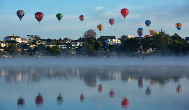 Yeni Zelanda'da sıcak hava balonu festivali