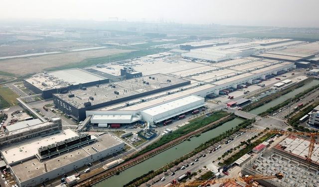 Tesla'nın Shanghai giga fabrikasından yapılan teslimatlar Mart'ta yüzde 35 arttı