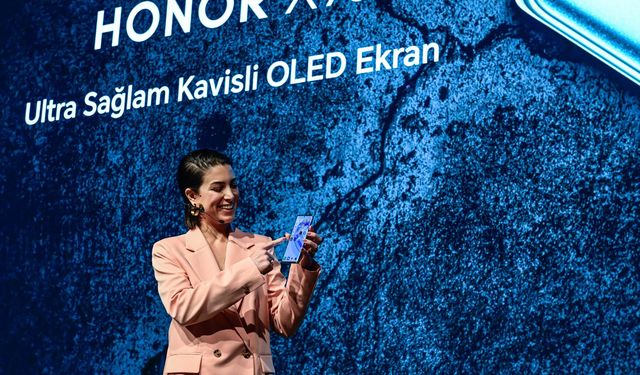 Çinli akıllı cihaz üreticisi Honor, İstanbul'da yeni cep telefonunu tanıttı
