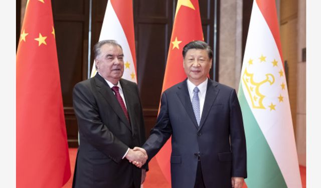 Xi, Tacikistan Cumhurbaşkanı Rahman ile görüştü