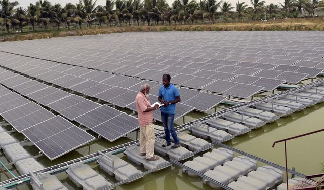 Bangladeş'in ilk yüzer güneş enerjisi santrali ulusal şebekeye bağlandı