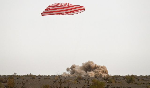 Shenzhou-15 astronotlarının Dünya'ya getirdiği deney örnekleri bilim insanlarına teslim edildi