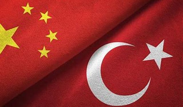 Çin ve Türkiye'nin Sanayi ve Teknoloji Bakanları Çin'de bir araya geldi