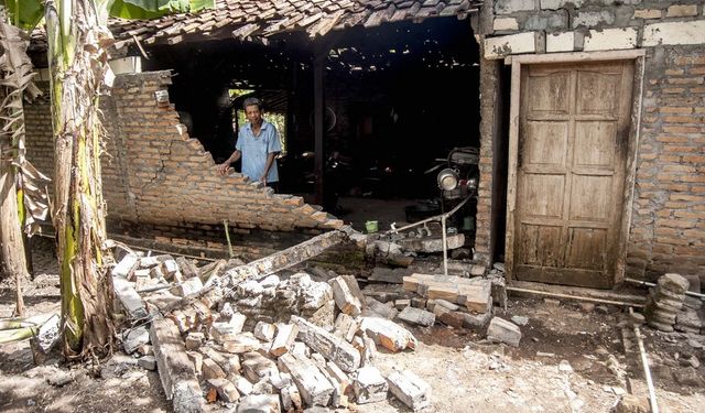 Endonezya'nın Yogyakarta kentinden deprem sonrası görüntüler