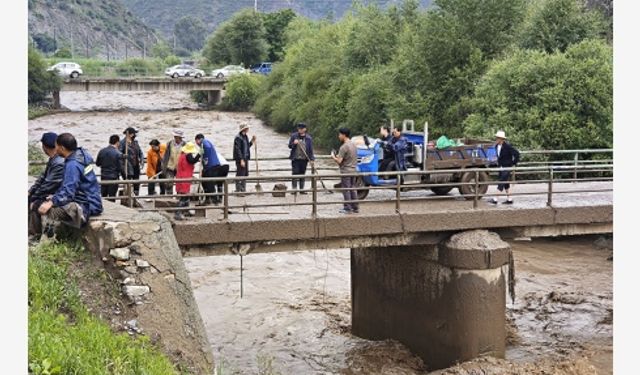 Çin'in Gansu eyaletinde heyelan: 2 ölü, 2 kayıp