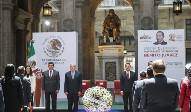 Meksika'nın eski Devlet Başkanı Benito Juarez ölüm yıl dönümünde anıldı