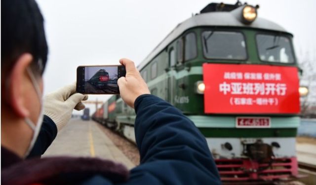 Çin'in Hebei eyaletinden Orta Asya'ya çok modlu yeni bir taşıma rotası başlatıldı