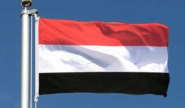 ABD-İngiliz koalisyonu Yemen'in liman kentine 4 hava saldırısı daha düzenledi