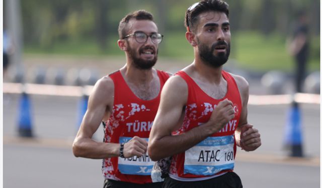 Türk sporcular Dünya Üniversite Oyunları'ndan keyifli anılarla döndü