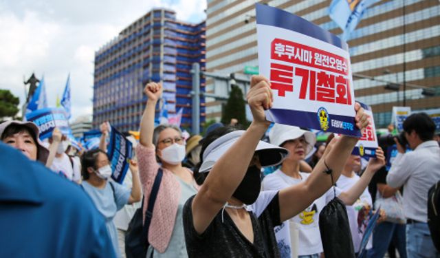 Japonya'nın nükleer atık suyu okyanusa boşaltma kararı Seul'de protesto edildi