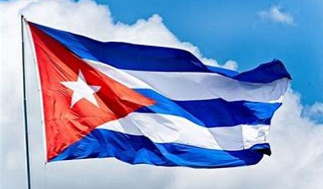 Küba'da askeri helikopter düştü: 3 ölü