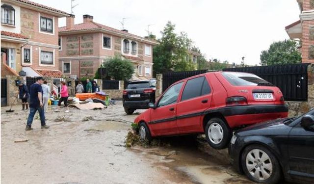 Madrid'de meydana gelen fırtına büyük hasara neden oldu