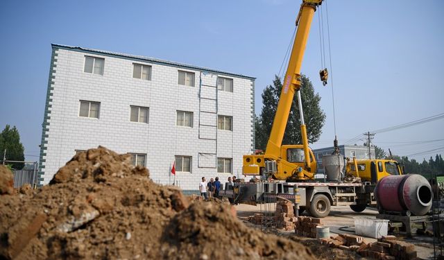 Hebei eyaletinde selin vurduğu bölgelerde yeniden inşa çalışmaları devam ediyor